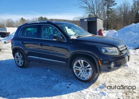 2013 Volkswagen Tiguan S из США, поврежденный, VIN WVGBV3AX8DW559222